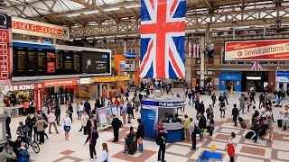 A Walk Through The London Victoria Station London England [upl. by Mauricio]